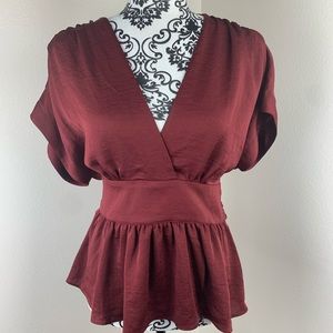 Express. NWT.Red low cut blouse w/ tie back🌺